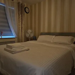  Homestay Comfortable Short In